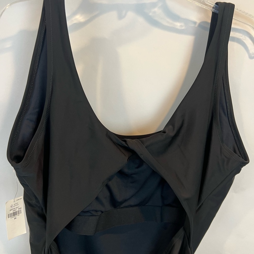 Old Navy Twist Back Cutout One Piece Swimsuit 2X - Picture 6 of 7